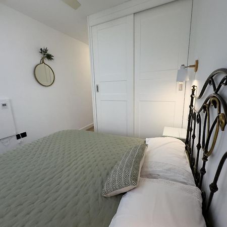 La Tortuga I, Encantador Apartamento Con Garaje En Primera Linea De Playa Тарифа Экстерьер фото