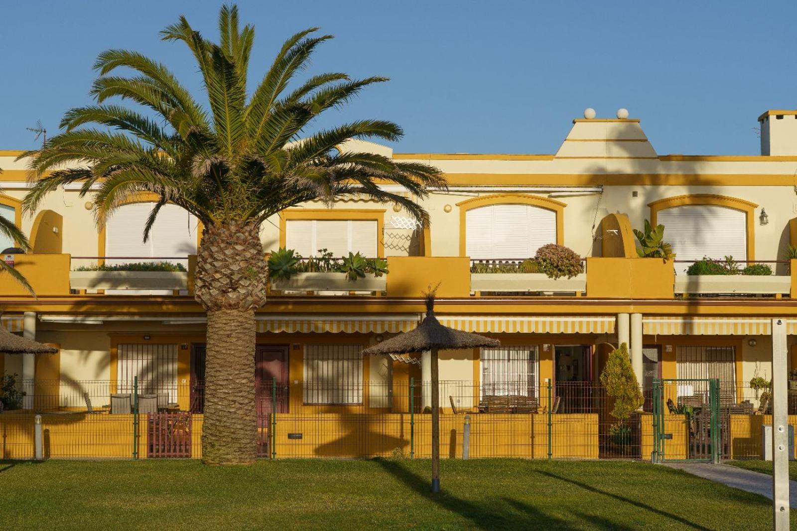 La Tortuga I, Encantador Apartamento Con Garaje En Primera Linea De Playa Тарифа Экстерьер фото